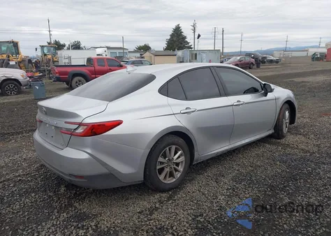 2026 Toyota Camry Le z USA, uszkodzony, nr VIN 4T1DAACK6TU676902
